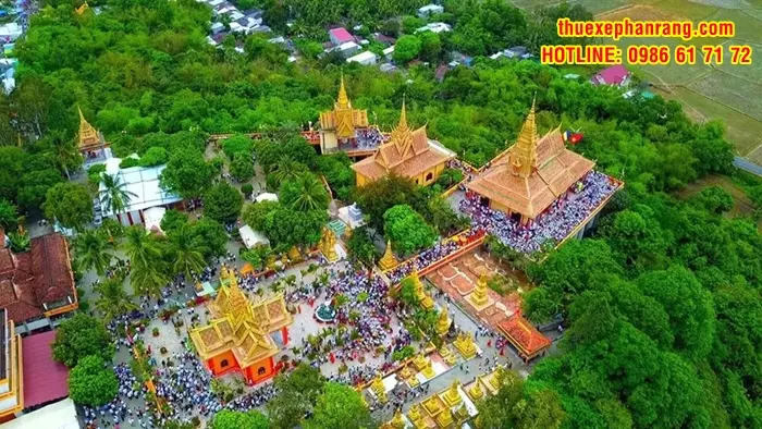 dat-thue-xe-oto-dua-don-tan-noi-phan-rang-ninh-thuan-di-an-giang-va-nguoc-lai-4