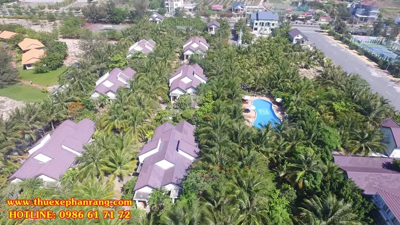thue-xe-o-to-don-san-bay-cam-ranh-di-resort-con-ga-vang-gold-rooster-ninh-thuan-6