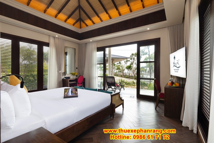 thue-xe-o-to-don-san-bay-cam-ranh-di-resort-hoan-my-ninh-thuan-10