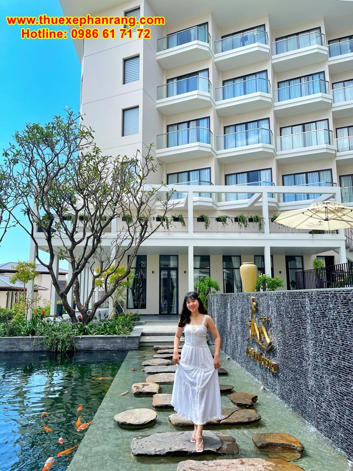 thue-xe-o-to-don-san-bay-cam-ranh-di-resort-hoan-my-ninh-thuan-6