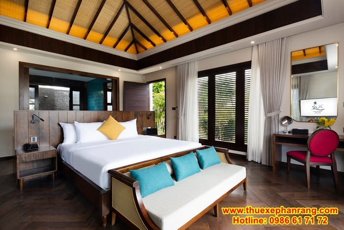 thue-xe-o-to-don-san-bay-cam-ranh-di-resort-hoan-my-ninh-thuan-9