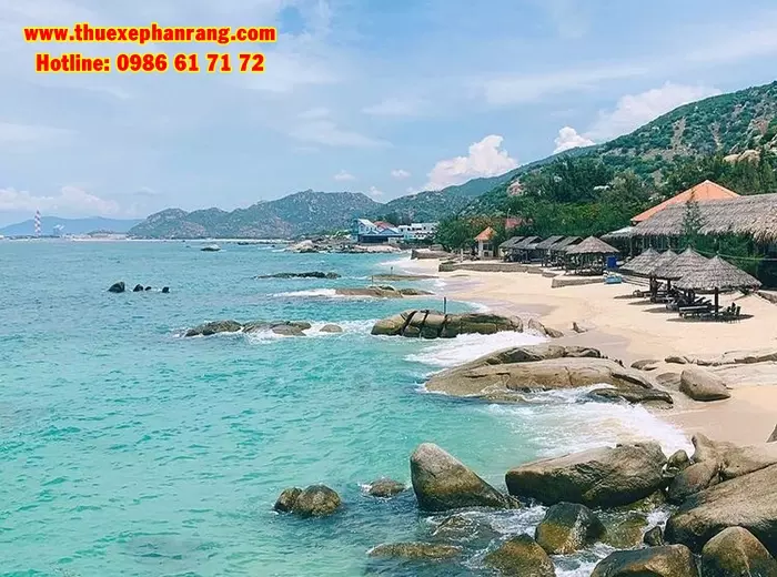 thue-xe-o-to-don-san-bay-cam-ranh-di-resort-hon-co-ca-na-ninh-thuan-2