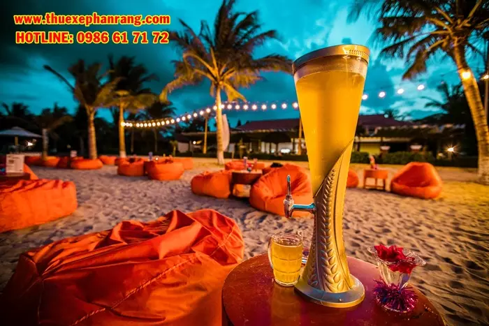 thue-xe-o-to-don-san-bay-cam-ranh-di-resort-ttc-thanh-thanh-cong-ninh-thuan-1